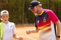 Niels McDonald mit Trainer © Tennis Europe/toptennis.photos