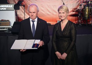 Joachim Masuch mit Bundesverdienstkreuz